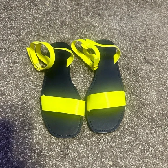 Yellow sandals forever 21 on sale
